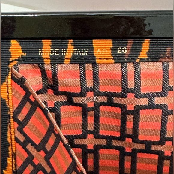 Roger Vivier Clutch Colorful Animal Print with Pink Flower Vintage - Picture 6 of 8